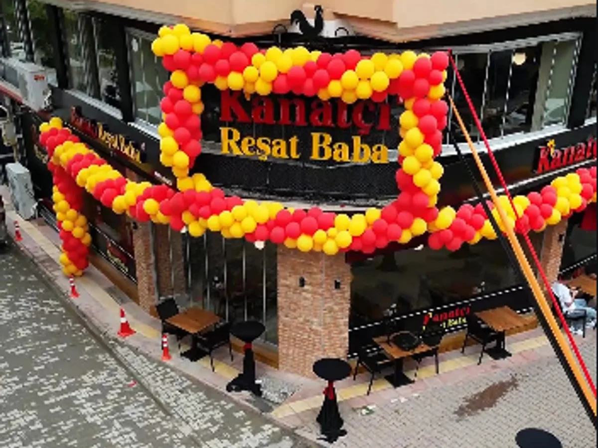 Kanatçı Reşat Baba Bafra şube vitrini